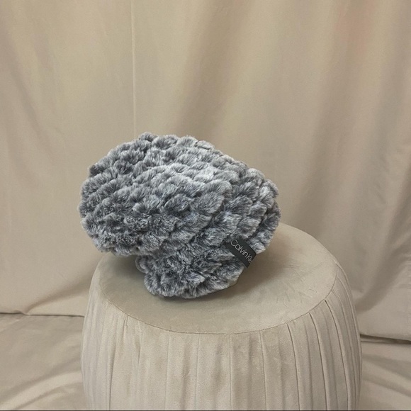 Calvin Klein beanie - Picture 1 of 2